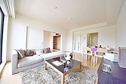 リュゼ経堂(リュゼキョウドウ) 3階3LDKのリビング/ダイニング