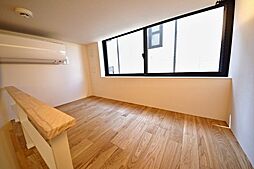 チトカラアパートメント 1階ワンルームのリビング/ダイニング