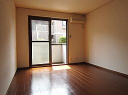 ストークコートII 1階1Kのリビング/ダイニング