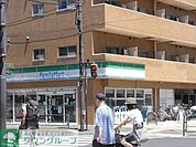 ファミリーマート三鷹駅前店 徒歩4分。コンビニ 270m