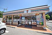 セブンイレブン狛江猪方3丁目店 狛江駅 816m
