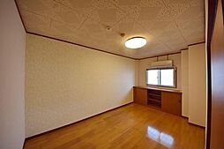 京王線 国領駅 徒歩6分の賃貸アパート 2階3DKのリビング/ダイニング