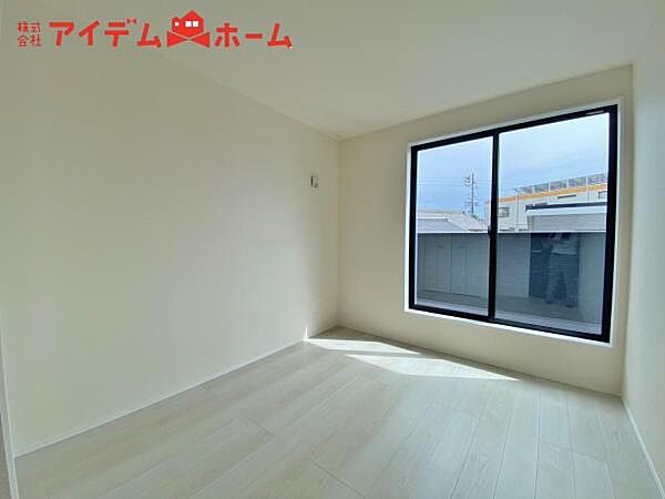 洋室を拡大表示