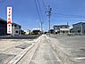 外観：前面道路写真