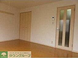 クレドールIII 201 2階1Kのリビング/ダイニング