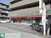 ローソンストア100 徒歩3分。コンビニ 210m