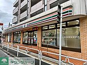 徒歩4分。セブン-イレブン 浦安北栄2丁目店 250m