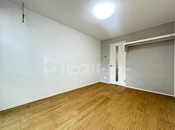 Ｒ−ＴＷＥＮＴＹ 1階1Kのリビング/ダイニング