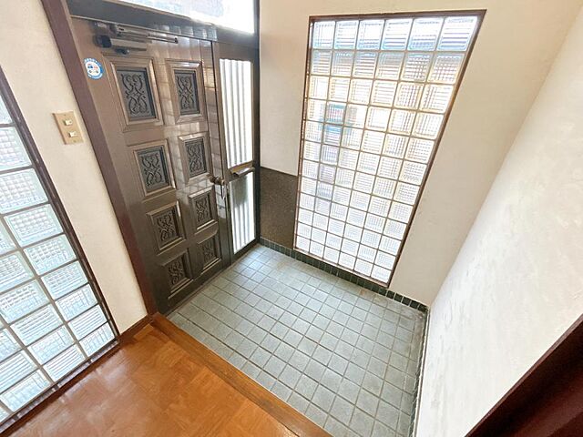 玄関 高岡市大野651