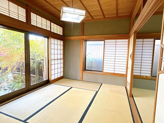 室内 射水市二口2286-7