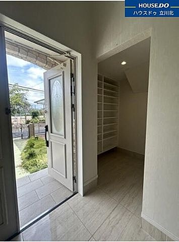 玄関 羽村市羽加美1丁目