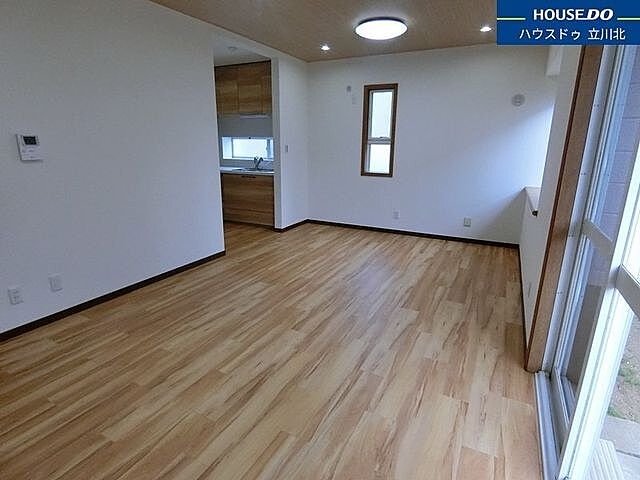 リビング/ダイニング 武蔵村山市中原2丁目15-20