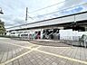 周辺：西浦和駅(JR 武蔵野線) 徒歩31分。 2440m