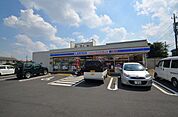 ローソンさいたまシティハイツ三橋店 823m