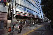 セブンイレブン大宮ソニックシティ前店 572m