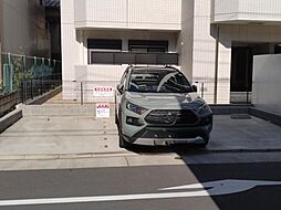 FKラフレシールクワトロ駐車場