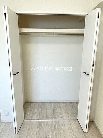 収納 エスカイア河辺霞台 3階/-