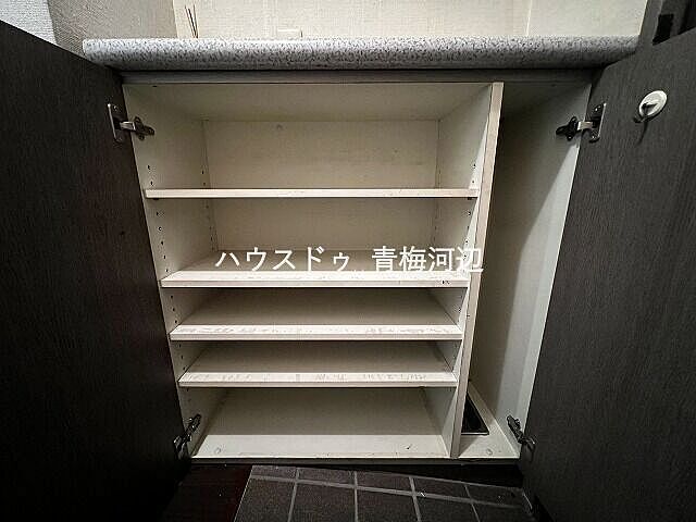 収納 ライオンズガーデン多摩川河辺第2 4階/-