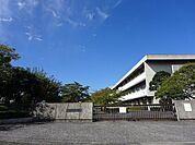 吹上小学校豊かにかかわりあいながら運動を楽しみ学ぶ力を伸ばす吹上の子供 450m