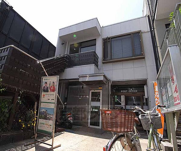 画像22:京都大宮鞍馬口郵便局まで399m 商店街の中にあり、その他の買い物も便利