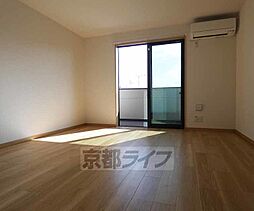 フラッティ千本下長者町 105 1階1Kのリビング/ダイニング