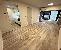 京都地下鉄東西線 京都市役所前駅 徒歩1分の賃貸マンション 3階2LDKのリビング/ダイニング