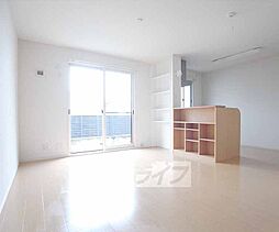 京都市営烏丸線 国際会館駅 徒歩3分の賃貸アパート 1階3LDKのリビング/ダイニング