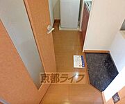 玄関から廊下にかけて