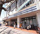 フレスコミニ 河原町今出川店まで117m 綺麗な店内のフレスコミニ。