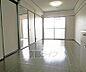 リビング/ダイニング：家具も置きやすいお部屋です