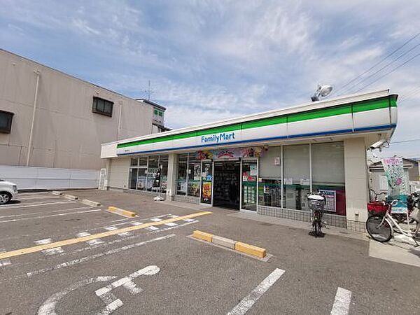 画像27:【コンビニエンスストア】ファミリーマート 堺東浅香山店まで538ｍ