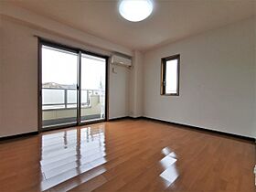 ロイヤルメゾン北花田 301 ｜ 大阪府堺市北区奥本町2丁（賃貸マンション1R・3階・27.60㎡） その3