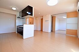 サントーク東原E棟 201 2階2LDKのリビング/ダイニング