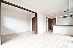 トラストコート中筋 203 2階1LDKのリビング/ダイニング