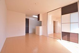 ファイブ  スリー 303 3階2LDKのリビング/ダイニング