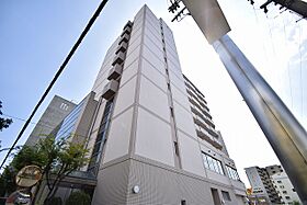 エトワール北梅田  ｜ 大阪府大阪市北区中津6丁目（賃貸マンション1K・10階・21.05㎡） その1