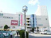 ひばりが丘パルコ 徒歩9分。デパート 680m