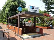 小竹向原 739m