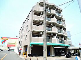 コンフォートグリーン  ｜ 大阪府高槻市緑町（賃貸マンション1K・3階・23.86㎡） その1