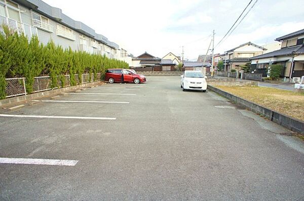 画像4:駐車場があります