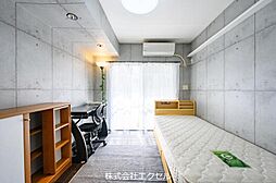 JR中央本線 八王子駅 バス8分 稲荷坂下下車 徒歩6分の賃貸マンション 1階ワンルームのリビング/ダイニング