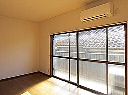 京王高尾線 山田駅 徒歩8分の賃貸アパート 2階1DKのリビング/ダイニング