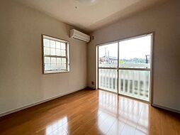 京王動物園線 多摩動物公園駅 徒歩9分の賃貸アパート 1階ワンルームのリビング/ダイニング