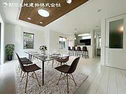 「玉川学園前」駅　歩18分　町田市金井ヶ丘2丁目 4LDKのリビング/ダイニング