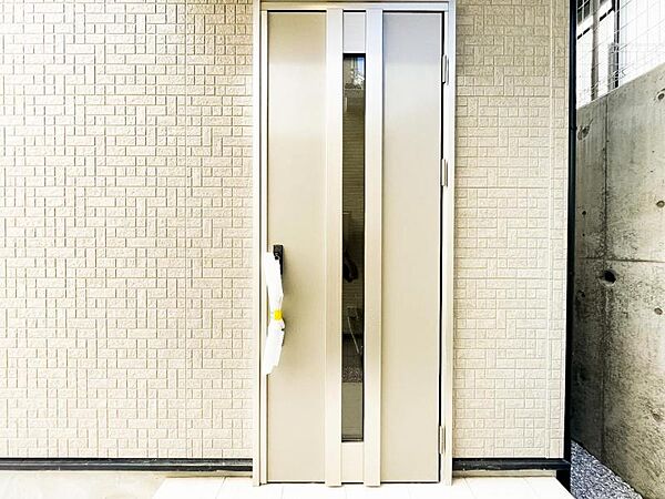 玄関を拡大表示