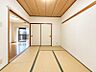 室内：室内を見やすくするため、家具等を画像加工により消去しております。