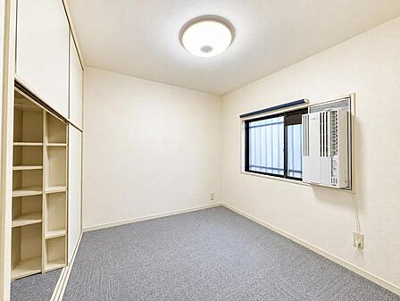 室内を見やすくするため、家具等を画像加工により消去しております。