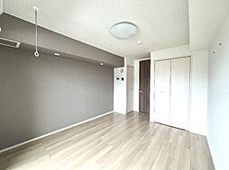 メルヴェーユ七里 2階1Kのリビング/ダイニング