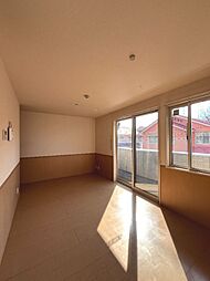 ラ ロジュマン シャンティ 1階1LDKのリビング/ダイニング