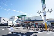 マルエツ東大宮店 319m